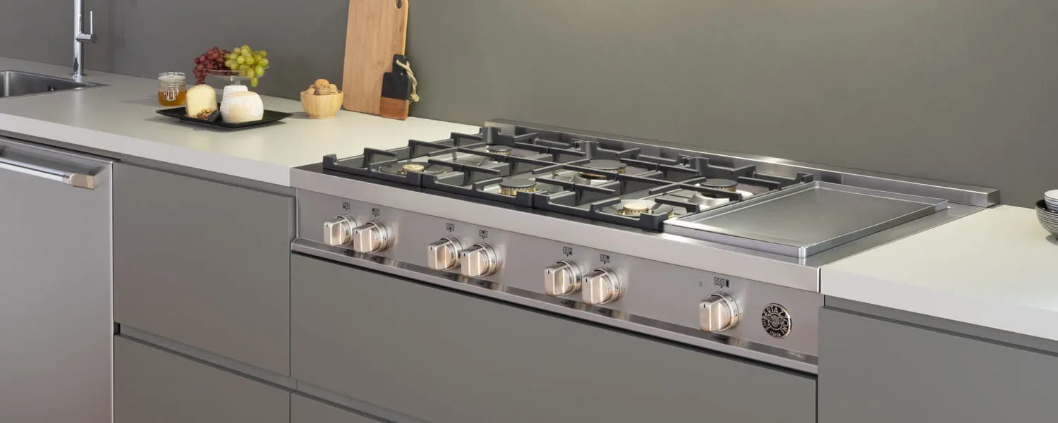 Bertazzoni MAST486GRTBXT 48 Gas Rangetop 6 Brass Burners   Electric Griddle Stainless Steel