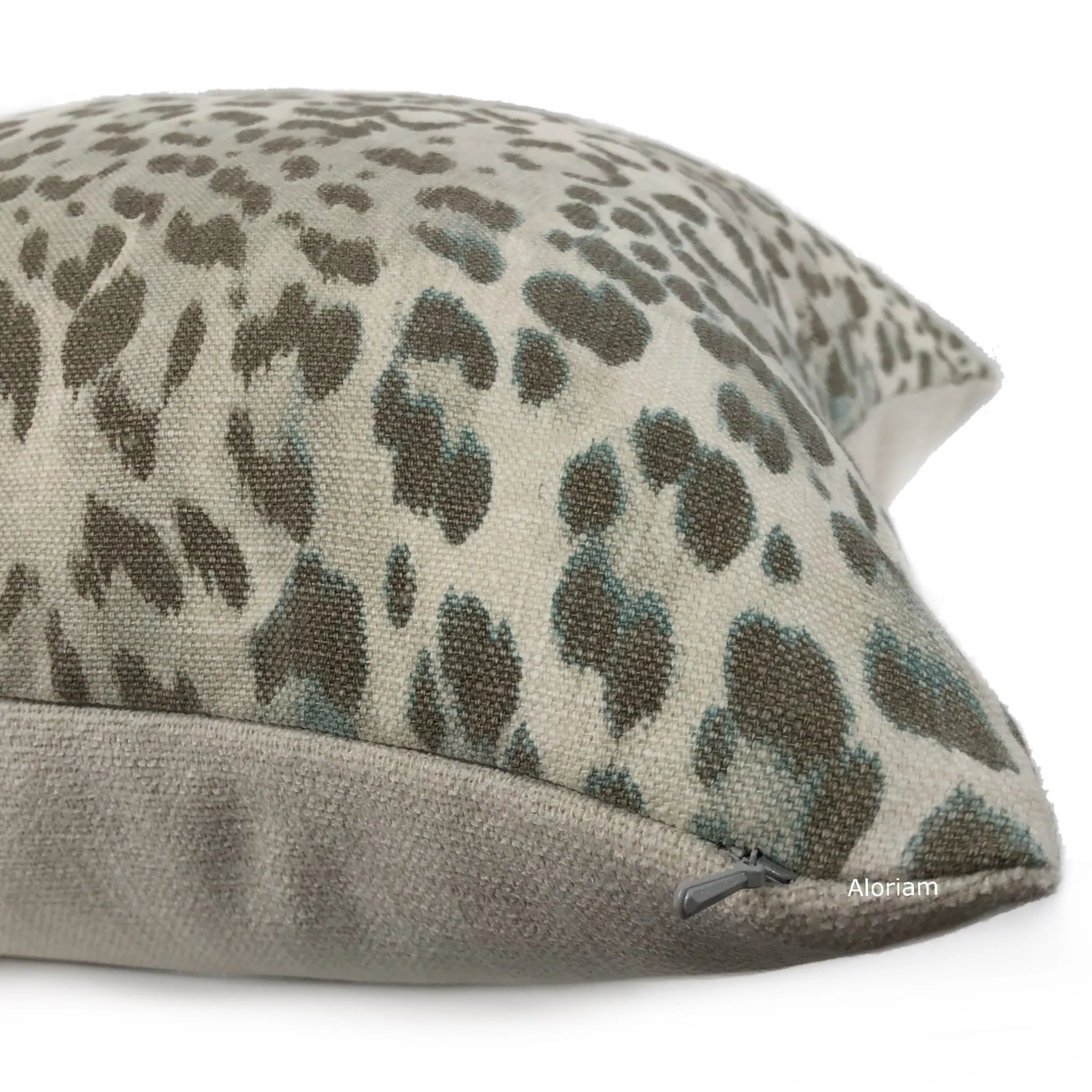 (CLEARANCE) Kravet Bosana Watcheye Leopard Animal Print Pillow Cover