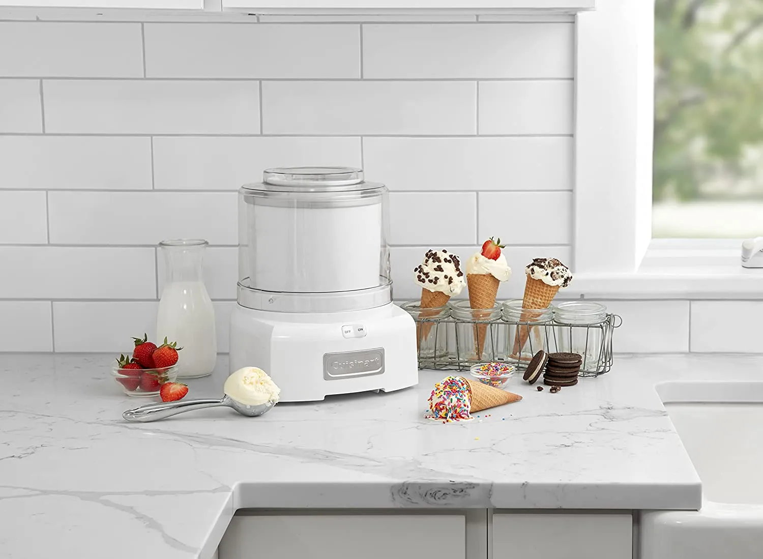 Cuisinart 1.5 Quart Frozen Yogurt, Ice Cream and Sorbet Maker, White