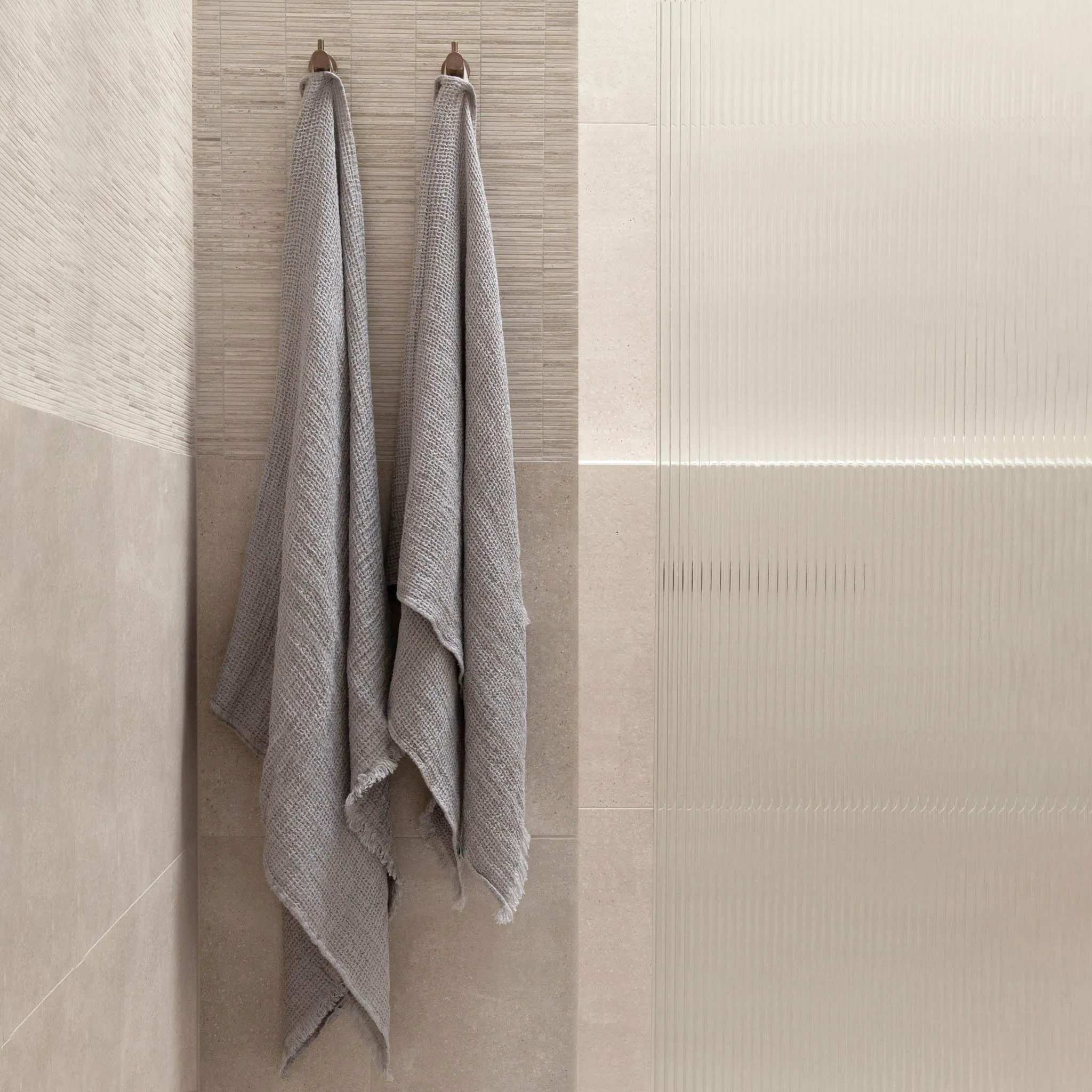 Flocca Linen Bath Towel - Fog