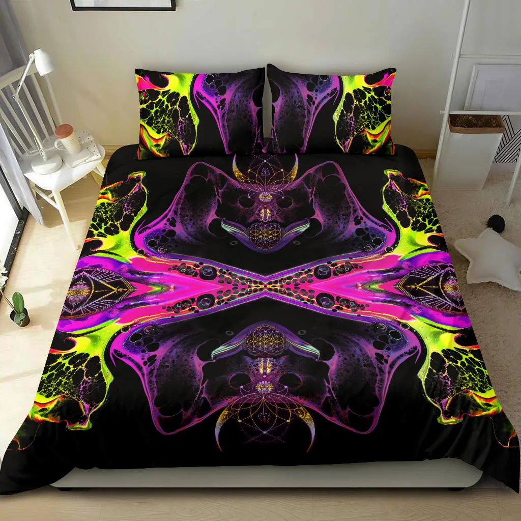 LIQUIDSHAPE || BEDDING || BY COSMIC SHIVA