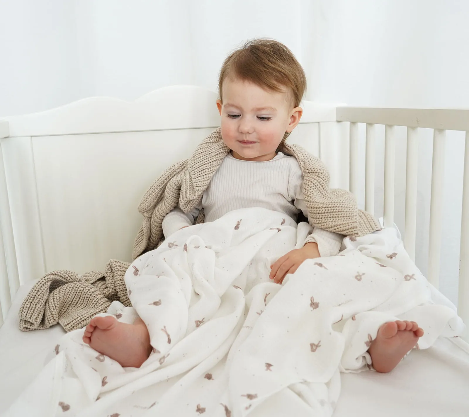 Lullalove Soft Bamboo Baby Blanket with a Frill