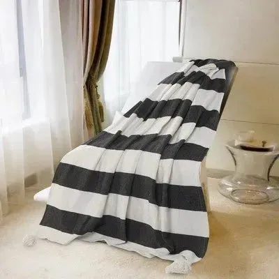 Marlin 80179BWT Black/White Throw Blanket