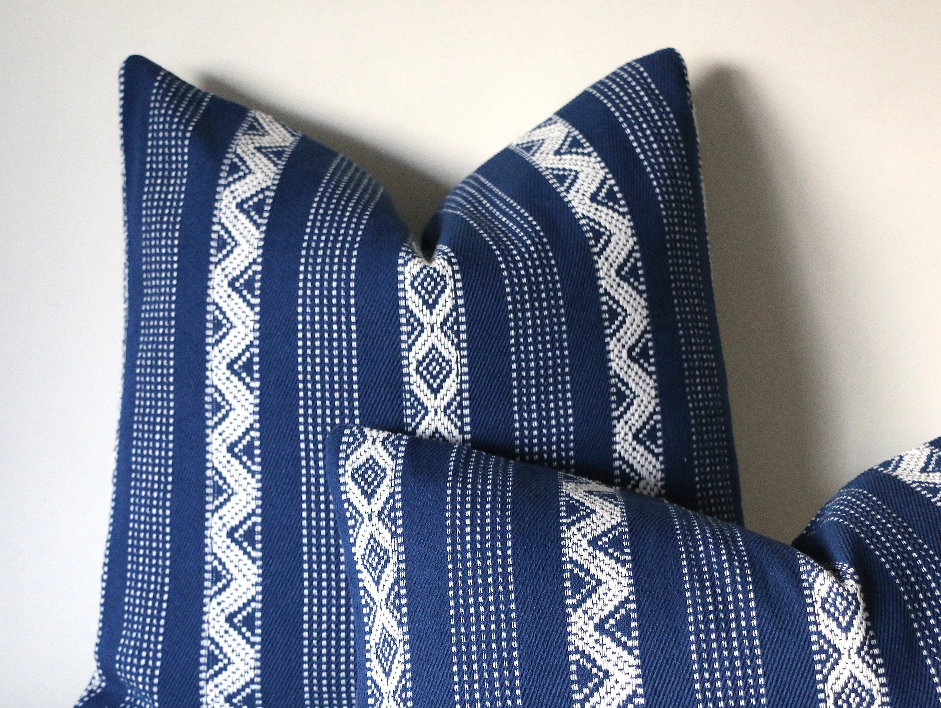 Navy Boho Woven Stripe Pillow / Blue & White Pillow Cover / Designer Zipper Pillow Cover / Bohemian lumbar Pillow cover / Boho Mudcloth Cushion cover