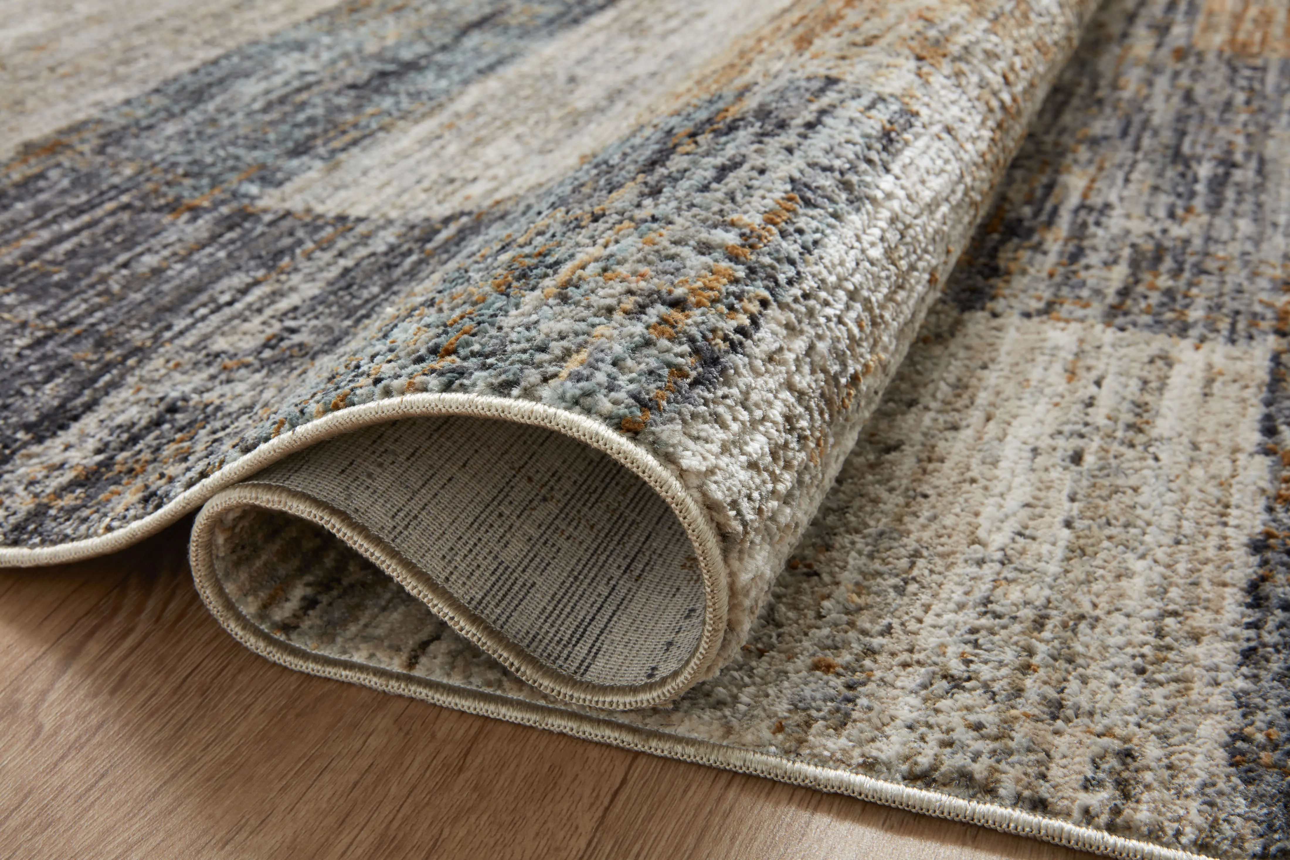 Soho Rug- Grey / Gold