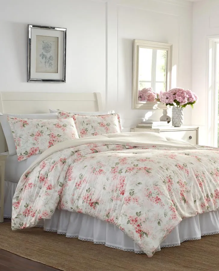 Wisteria Velour Blush Comforter Set