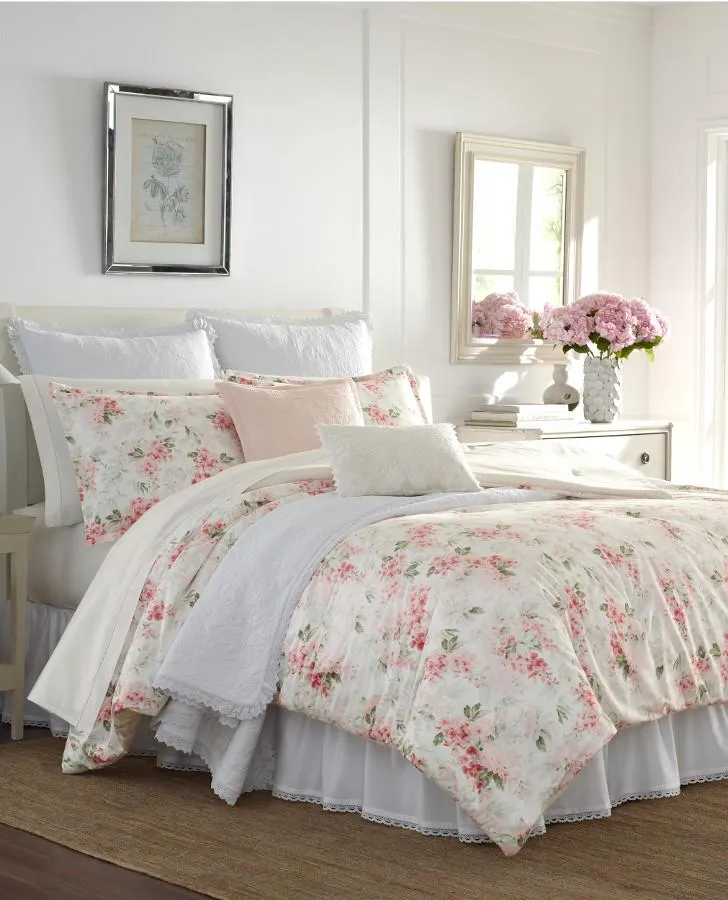 Wisteria Velour Blush Comforter Set