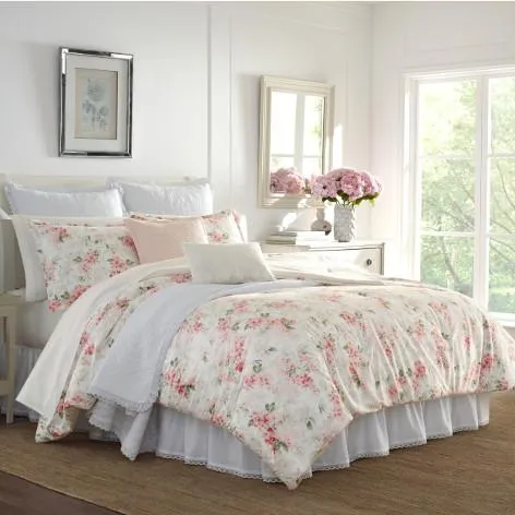 Wisteria Velour Blush Comforter Set